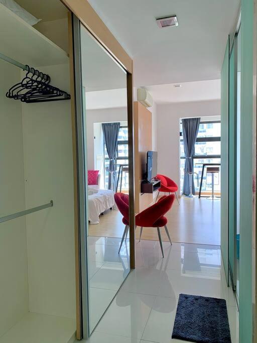 Private Jacuzzi Staycation At Kl City 152 Kuala Lumpur Bagian luar foto